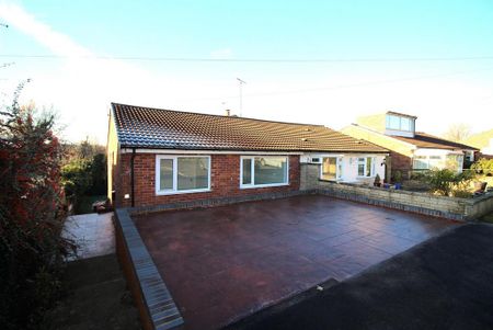 2 bedroom bungalow to rent - Photo 2