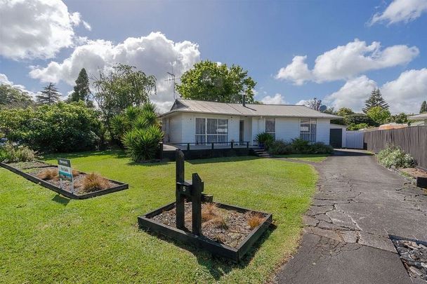 Close to Waikato DHB - Photo 1