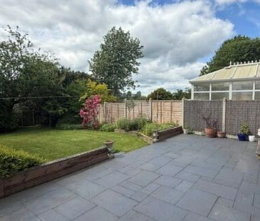 Lutton Crescent - Photo 4