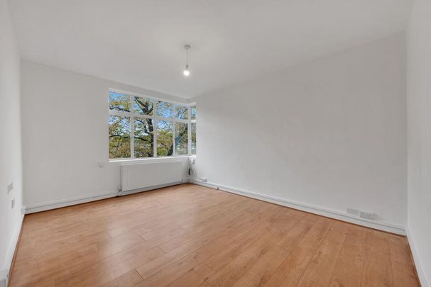 3 bedroom flat to rent - Photo 1