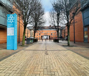 1 bedroom in a house share to rent - Photo 2