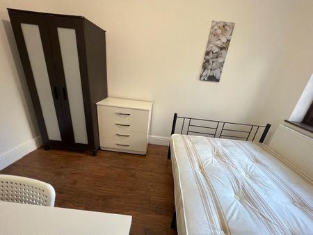 Room in a Shared House, Clegg House, SE16 - Photo 3