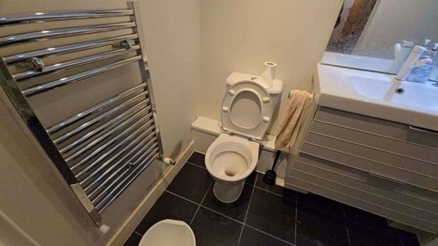 2 bedroom apartment to rent - Photo 1