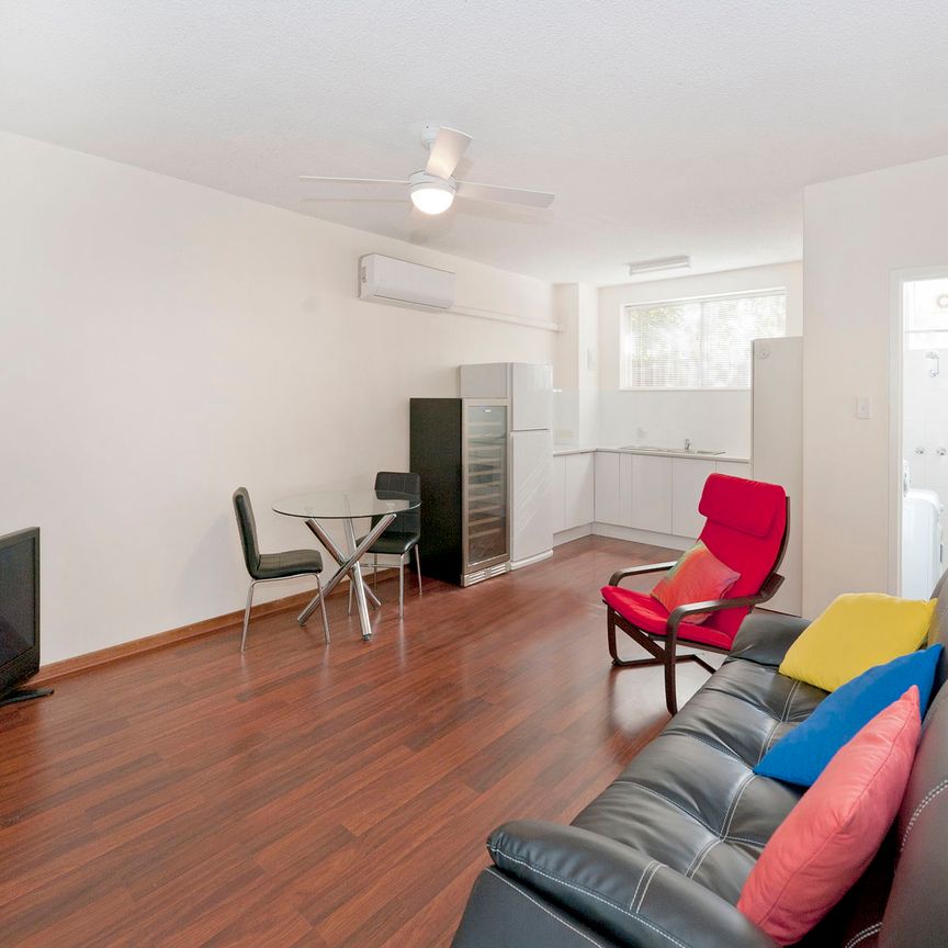 Unit 6/88 Sussex Street - Photo 1