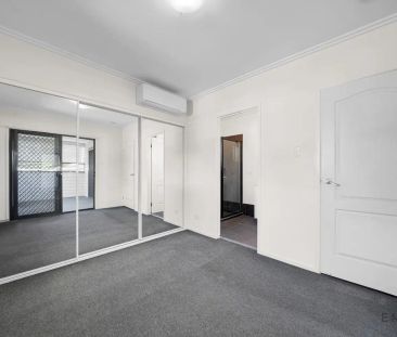 25B Ashby St, Fairfield QLD 4103 - Photo 5