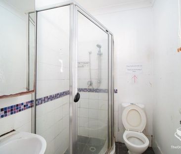 Shared house, one bedroom available, walk to UQ, bill included - Photo 4