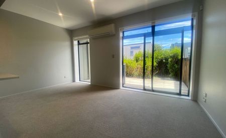 Hobsonville, 34 Liquidambar Drive - Photo 3