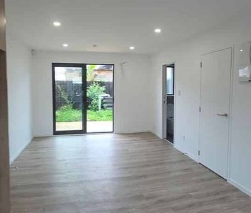 Modern 2BR Townhouse in Mangere East - Photo 3