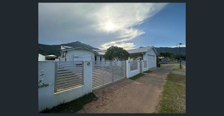 Family Home with Side Access and Shed - Photo 5