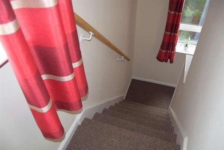 Arncliffe Road, Wakefield, WF1 - Photo 3