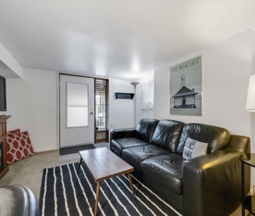 For Lease - 130 Kenilworth Avenue, Toronto, Ontario - Photo 5