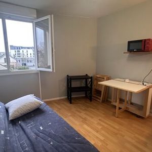 Appartement 1 pièces 15m2 REIMS 391 euros - Photo 2