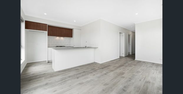 Brand New Home in Lara – Prime Location & Modern Comfort - Photo 1