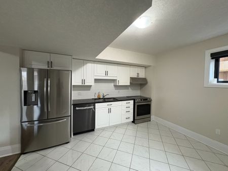 For Lease - 38 Falconridge Drive Unit# Lower, Waterloo, Ontario - Photo 2