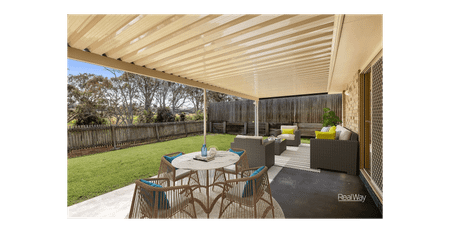 Spacious Family Home In Glenvale - Photo 3