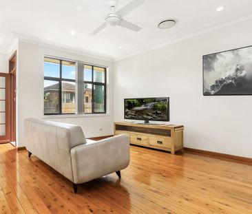 VILLA IN PRIME LOCATION ! - Photo 2