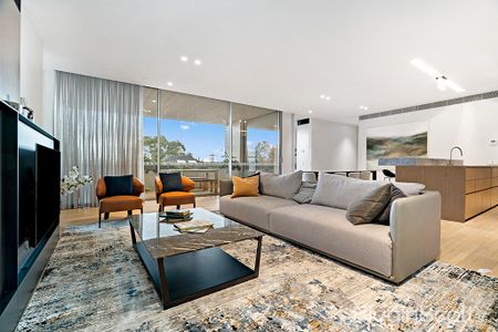 Superb style in premier location! - Photo 4