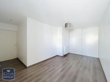 Location Appartement 3 pièces 61m² DECINES CHARPIEU 69150 - Photo 3