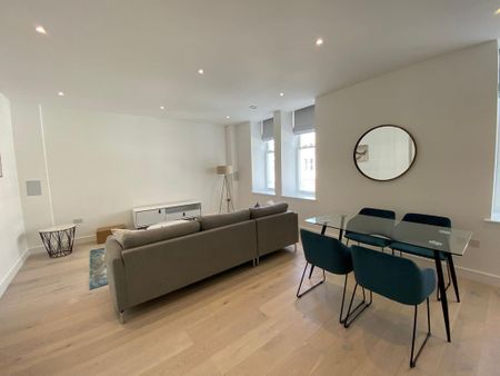 2 bedroom flat to rent - Photo 3