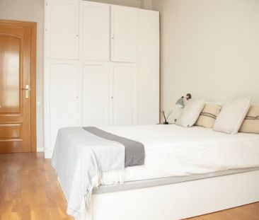 Carrer d'Aragó, Barcelona, Catalonia 08009 - Foto 6