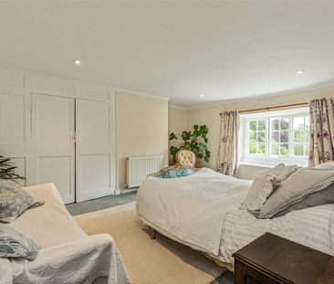 5 bedroom detached house to rent - Photo 5