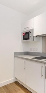 Studio to rent - Photo 3