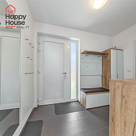 Pronájem domu 146 m² s pozemkem 244 m² - Фото 3