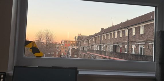 Room in a Shared Flat, New Cross Road, SE14 - Photo 2