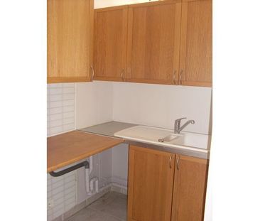 Location Appartement 3 pièces 75m² ISTRES 13800 - Photo 2