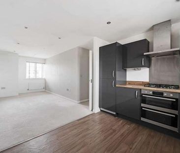 Elton Close, Aylesbury, HP18 - Photo 3