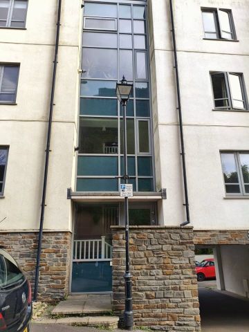 1 Bed Flat, Granby Hill, BS8 - Photo 3