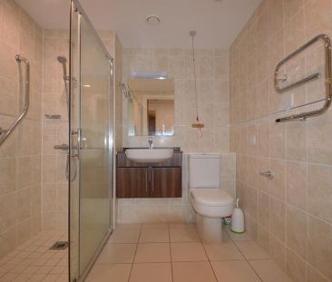 1 bedroom retirement property to rent - Photo 3