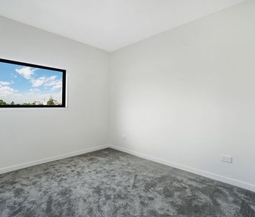2 Bed Quality Apt+ Balcony/Parking- - Photo 2
