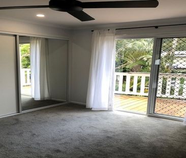 Modern Coastal Townhouse in the Heart of Mudjimba - Photo 2