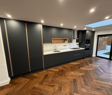 5 bedroom semi-detached house to rent - Photo 4