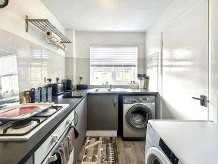 1 bedroom flat to rent - Photo 5