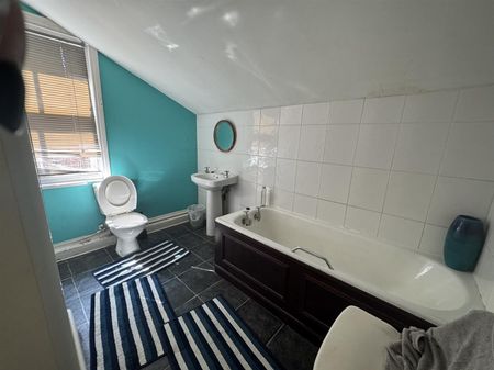 Princess Royal Terrace, Scarborough - Photo 5