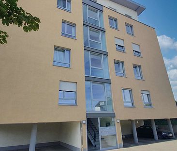 CITYHOUSE: Moderne, renovierte Energiesparwohnung(KFW 40) mit Parkett, Balkon und PKW Stellplatz. - Photo 3