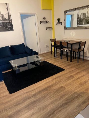 1 Bed Flat, Bristol Road, B5 - Photo 4