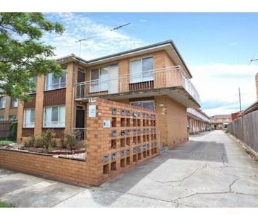 Location Location - Photo 4