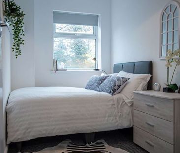 🚀 Funky, Fresh & Fully Furnished – Town Centre Rooms Just Off Queen... - Photo 5