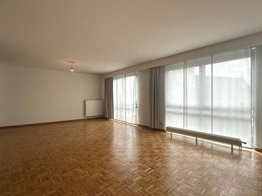 Prachtig appartement in centrum Beveren met zicht over de Markt - Foto 1