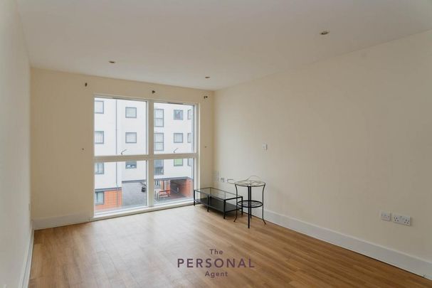 2 bedroom flat to rent - Photo 1