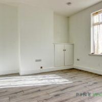 2 BEDROOM House - End Terrace - Photo 1