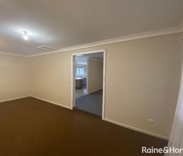 1 Wade Place, Orange, NSW 2800 - Photo 5