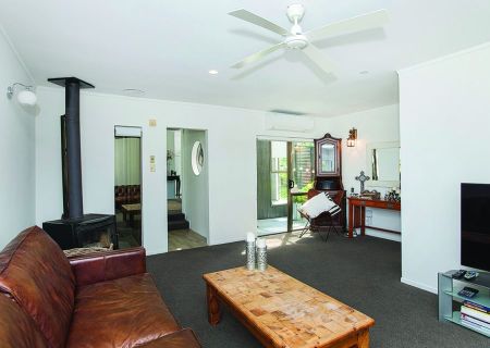 Views over Gisborne - Photo 5