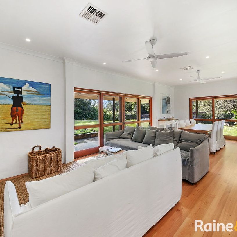 Private Hinterland Oasis - Spacious Home with Pool & Stunning Mt Coorora Views - Photo 1