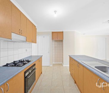 4 Ryan Lane, Caroline Springs - Photo 3