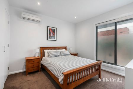 4 David Ln, Windsor - Photo 3