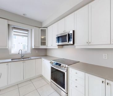 For Lease - 64 Hibiscus Lane, Hamilton, Ontario - Photo 4